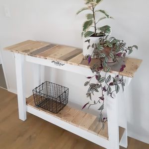 Augusta Hall Table